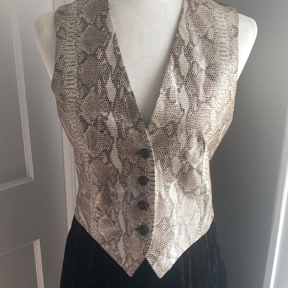 NWOT DKNY Vest Sz.6 - Picture 1 of 5